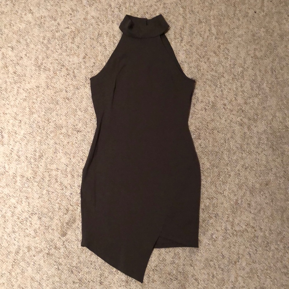 Olive green body con a symmetrical Windsor dress size m